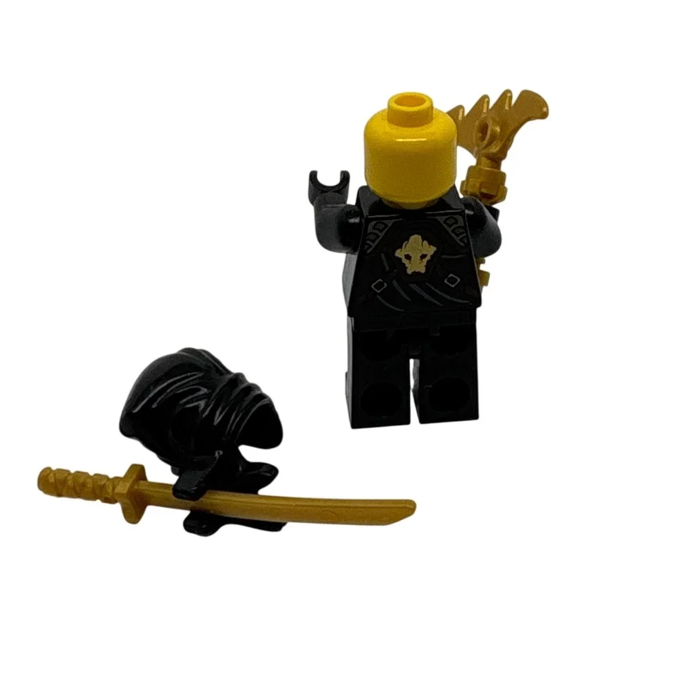 LEGO Ninjago Legacy Cole Minifigure with Golden Scythe and Katana Black Ninja